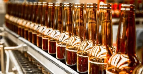 Unidad Condensadora TECSIR 300 HP para control de temperatura en fermentación y almacenamiento de cerveza en Cervecería Cuauhtémoc Moctezuma.